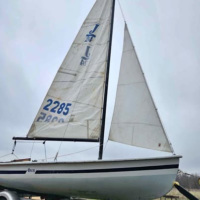 14FT Spindrift Rascal Sailboat