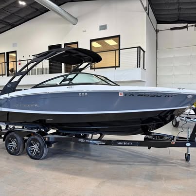 2022 Regal LS2 Surf