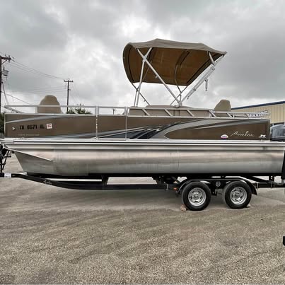 2022 Avalon Venture Rf 2089
