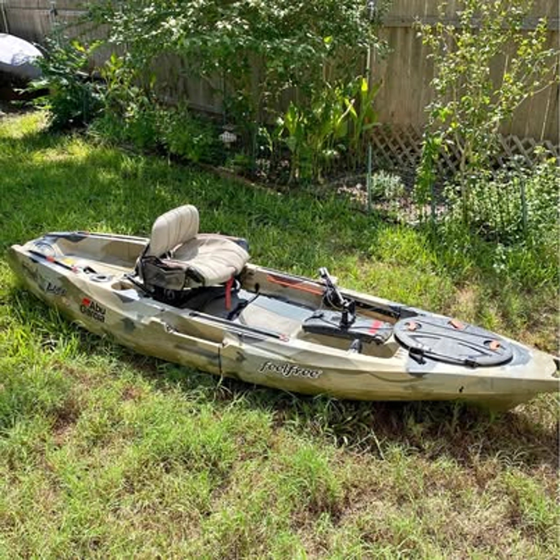 FeelFree Lure 10 V1 Fishing Kayak