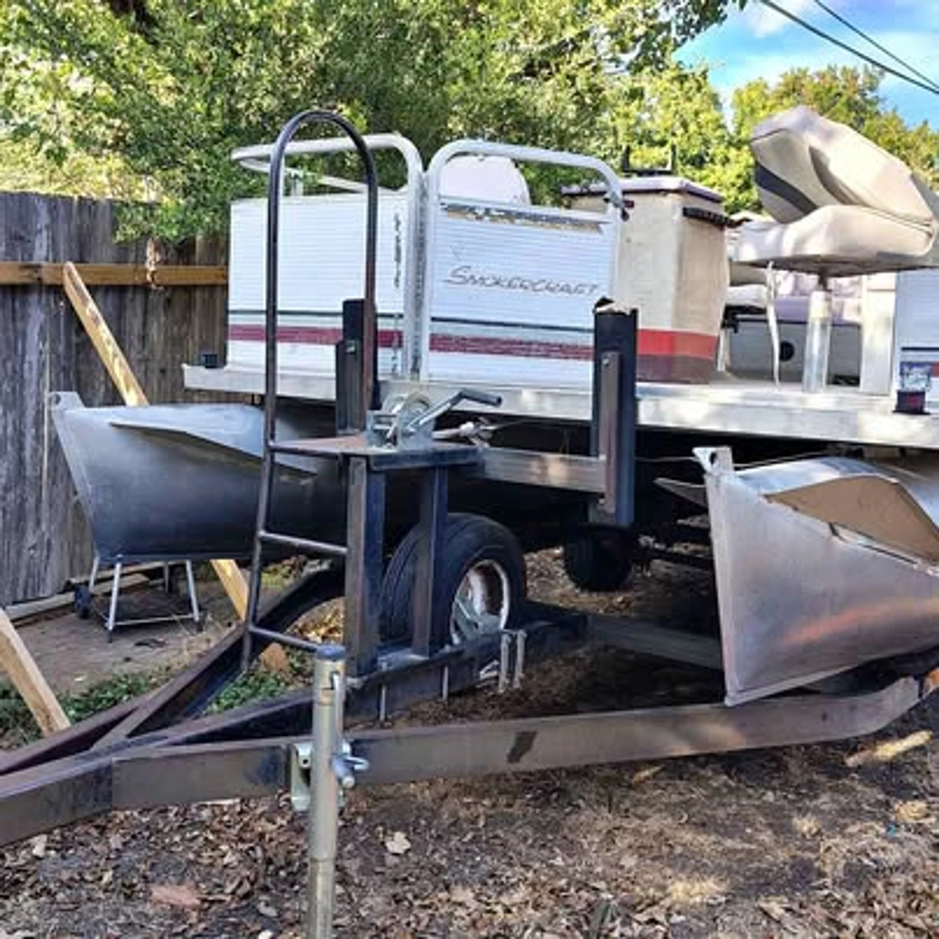 18' Pontoon