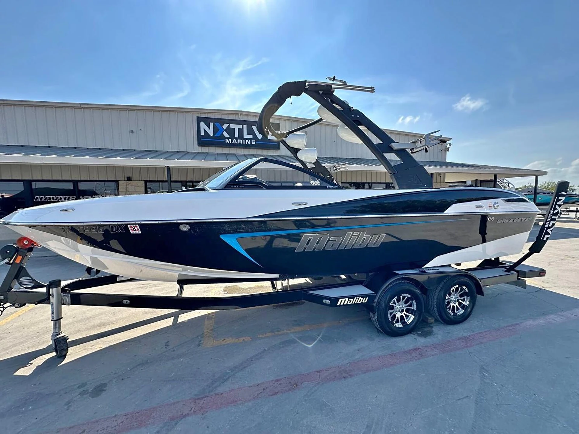 2017 Malibu 23 LSV