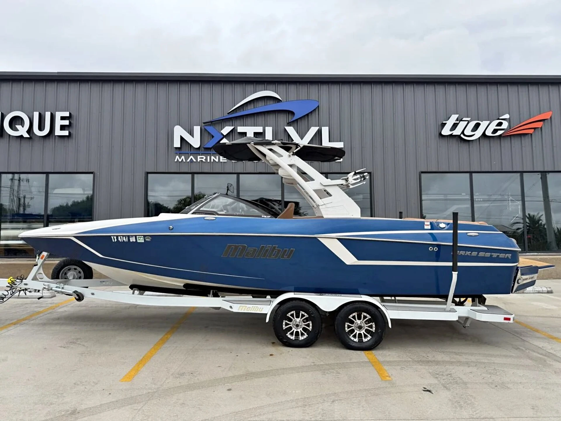 2017 Malibu Wakesetter 24 MXZ